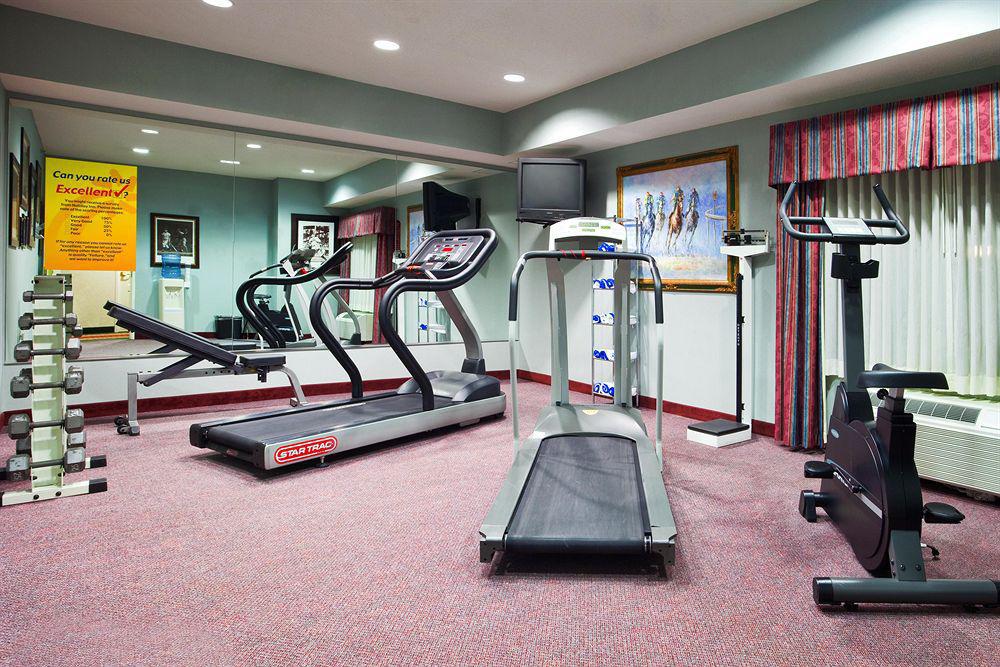 Holiday Inn Express & Suites - Sharon-Hermitage By Ihg West Middlesex Экстерьер фото