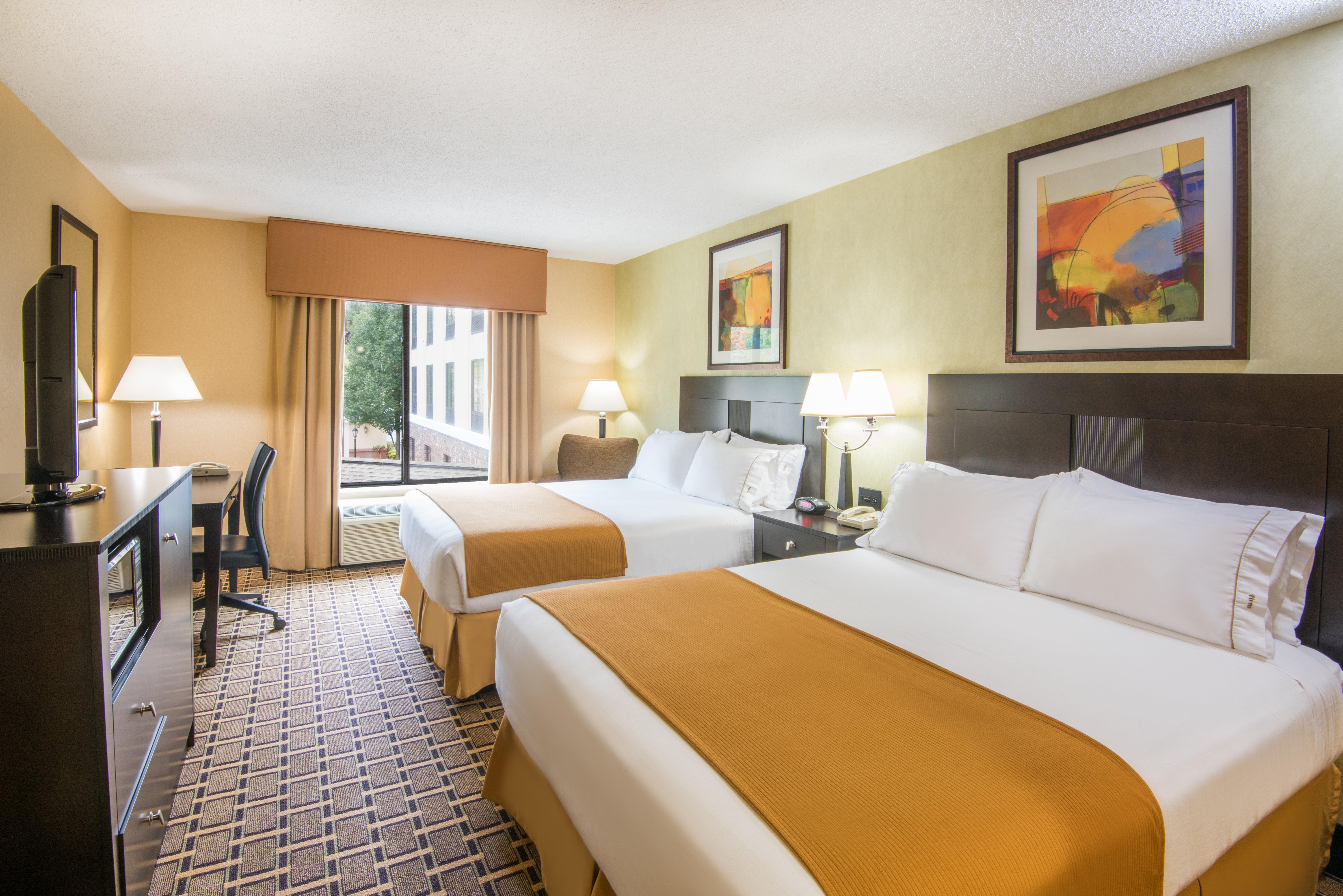 Holiday Inn Express & Suites - Sharon-Hermitage By Ihg West Middlesex Экстерьер фото