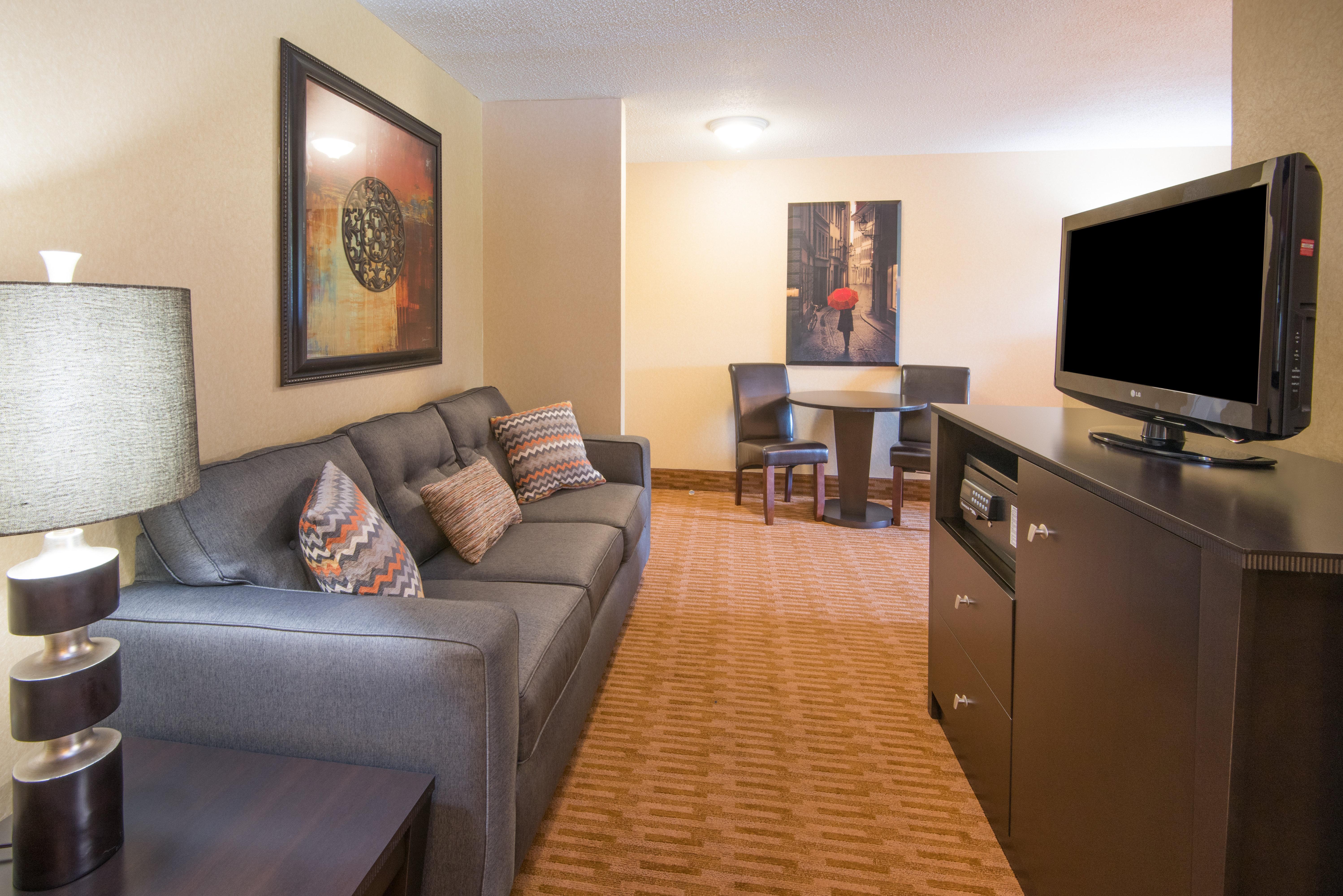 Holiday Inn Express & Suites - Sharon-Hermitage By Ihg West Middlesex Экстерьер фото