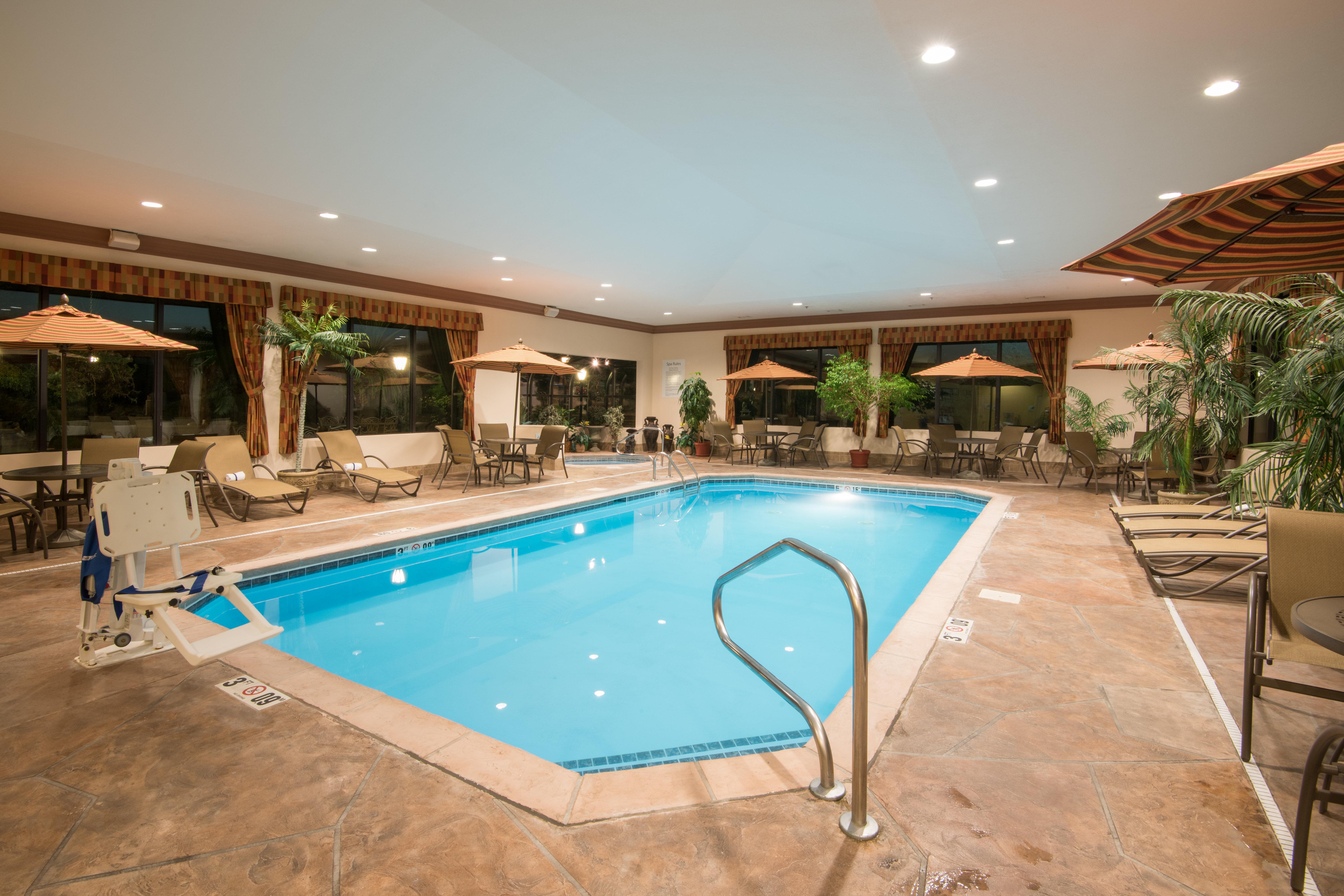 Holiday Inn Express & Suites - Sharon-Hermitage By Ihg West Middlesex Экстерьер фото