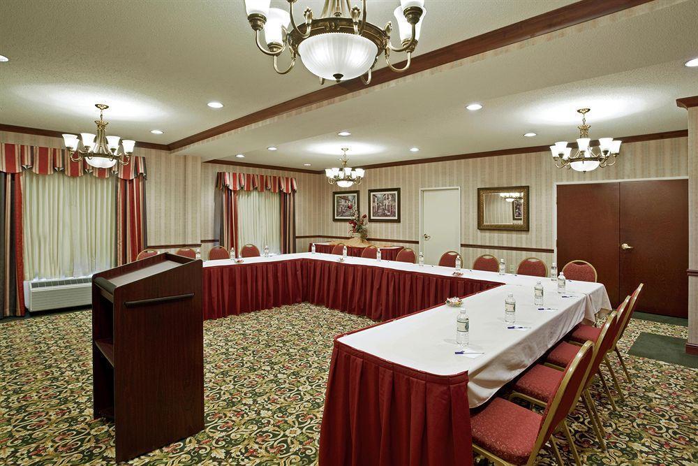 Holiday Inn Express & Suites - Sharon-Hermitage By Ihg West Middlesex Удобства фото